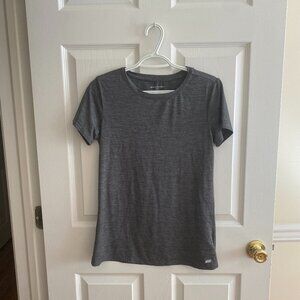 AMAZON ESSENTIALS Dark Gray Short Sleeve T Shirt Athletic Wear Size S